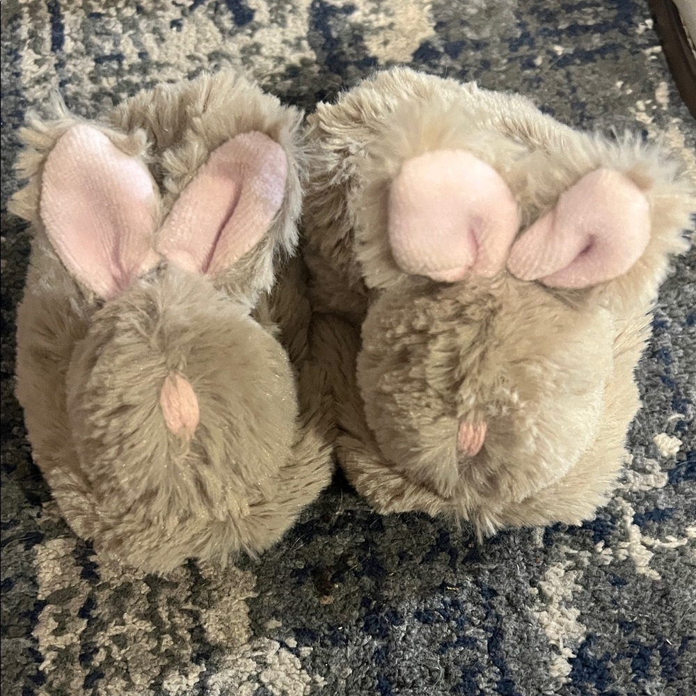 Adorable Gray Bunny Slippers for Kids